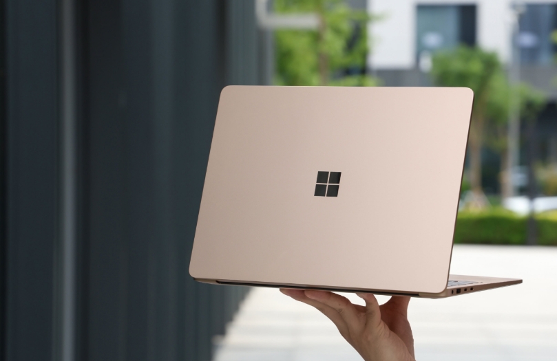 Top Laptop Manufacturers in 2025- Who Leads the Market_1