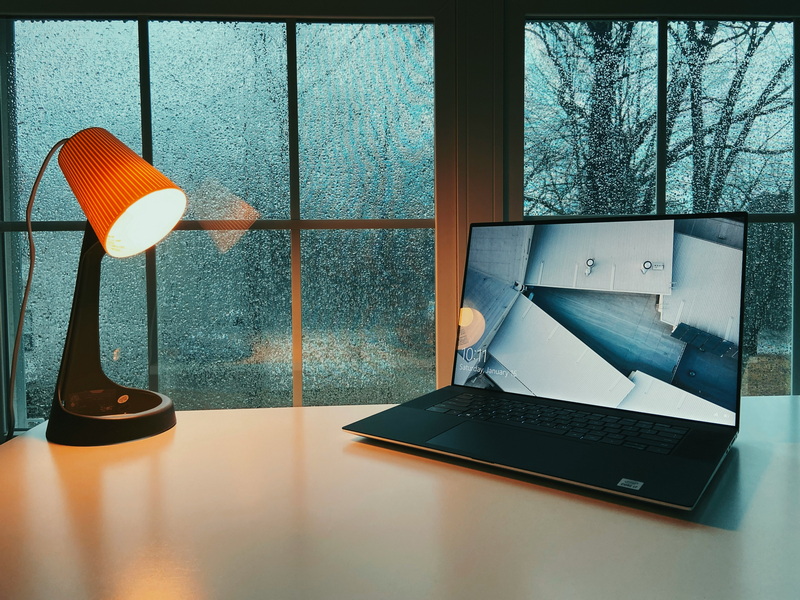 how do you erase a laptop