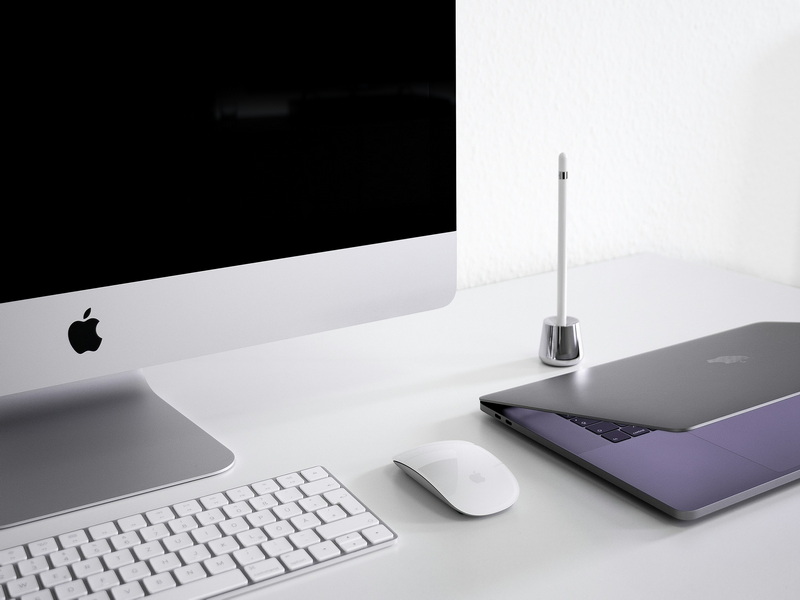 how do you screen shot on a mac laptop