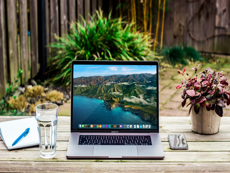 can i use my desktop monitor with my laptop